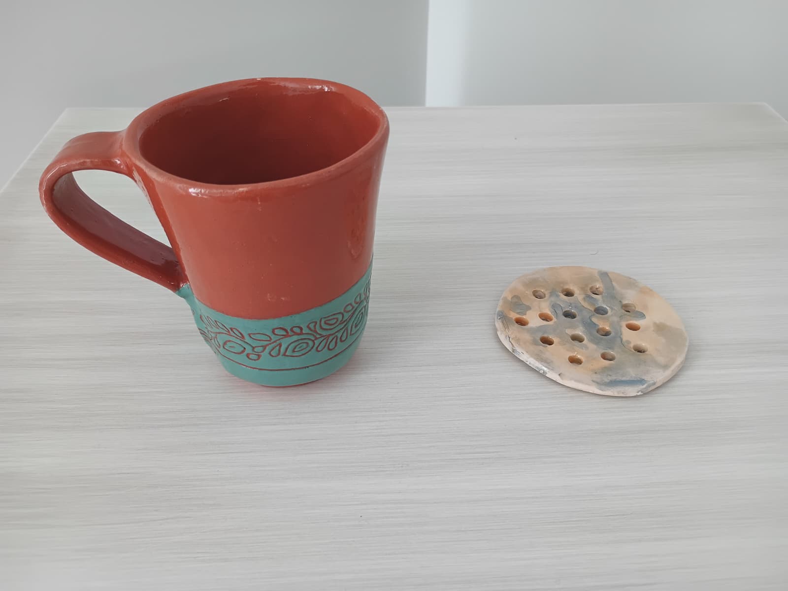 Toprak ve Deniz: Çift Renkli Desenli Kupa